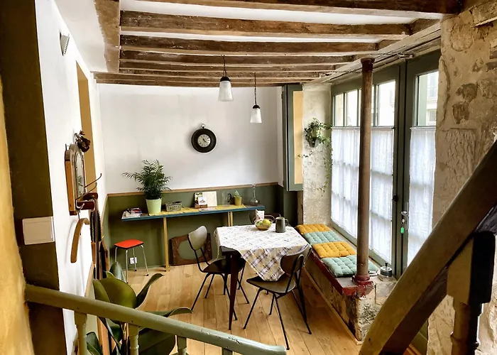 Tour St Sauveur Lejlighed *